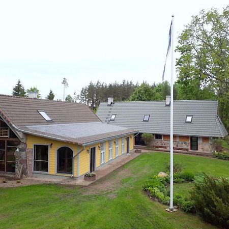 Truu Holiday Houses Ivaste Exterior photo